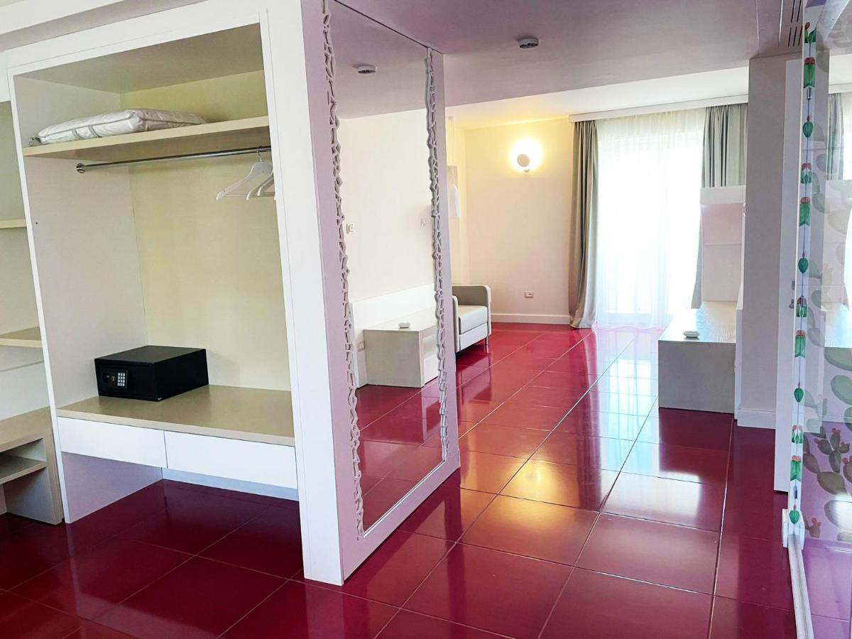 Suite Hotel L'Oasi Di Riaci (Adults Only) Santa Domenica  Εξωτερικό φωτογραφία
